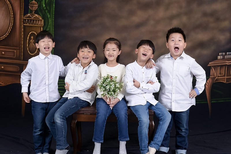 애플어학원 교사진 단체 사진